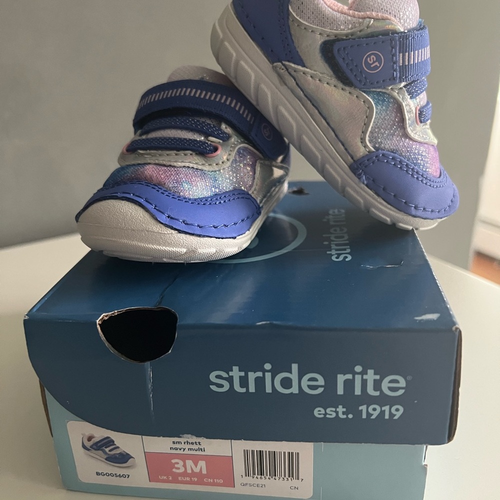 NEW Stride Rite Toddler Size 3 Sneakers
